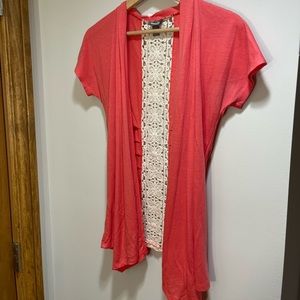 VANITY | PINK/LACE SHORT SLEEVE RUCHED ANGLE DRAPE CARDIGAN | SIZE S